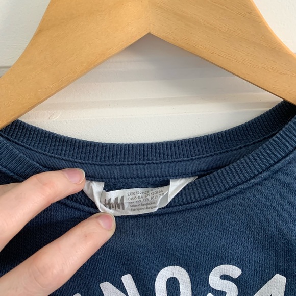 H&M Dinosaur Boys Sweat top - Size 6-8 - Picture 3 of 5